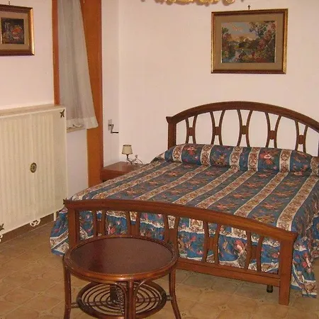 Casa Letizia Al Piano Terra Bed & Breakfast *