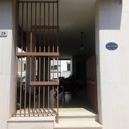 Casa Letizia Al Piano Terra Sannicola